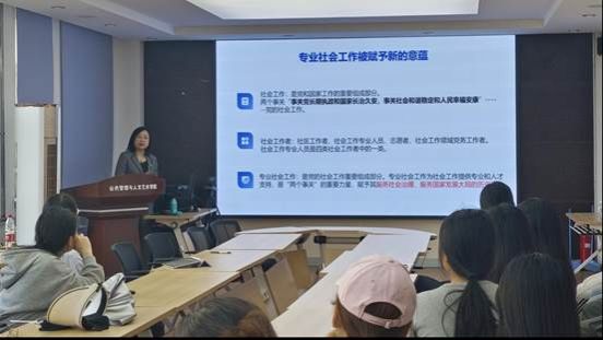 791155c34627f4d8fd464b3ed3319d5